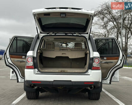 Белый Ленд Ровер Рендж Ровер Спорт, объемом двигателя 5 л и пробегом 120 тыс. км за 15500 $, фото 31 на Automoto.ua