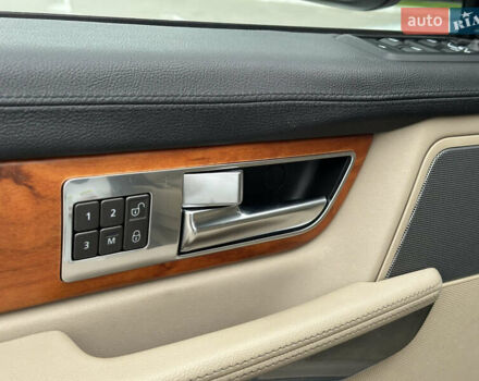 Білий Ленд Ровер Range Rover Sport, об'ємом двигуна 5 л та пробігом 120 тис. км за 13500 $, фото 59 на Automoto.ua