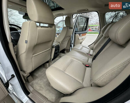 Білий Ленд Ровер Range Rover Sport, об'ємом двигуна 5 л та пробігом 120 тис. км за 13500 $, фото 38 на Automoto.ua