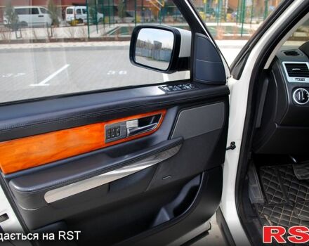 Білий Ленд Ровер Range Rover Sport, об'ємом двигуна 3 л та пробігом 295 тис. км за 15499 $, фото 8 на Automoto.ua