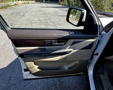 Ленд Ровер Рендж Ровер Спорт 2010 в Киеве на Automoto.ua Белый Ленд Ровер Рендж Ровер Спорт, объемом двигателя 3.6 л и пробегом 202 тыс. км за 15500 $, фото 11 на Automoto.ua