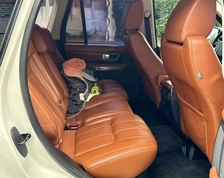 Білий Ленд Ровер Range Rover Sport, об'ємом двигуна 5 л та пробігом 175 тис. км за 15950 $, фото 7 на Automoto.ua