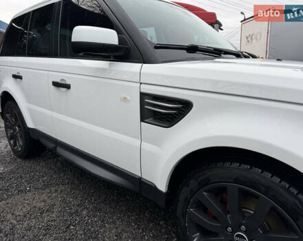 Белый Ленд Ровер Рендж Ровер Спорт, объемом двигателя 2.99 л и пробегом 320 тыс. км за 15000 $, фото 27 на Automoto.ua