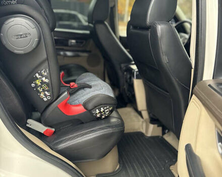 Білий Ленд Ровер Range Rover Sport, об'ємом двигуна 3 л та пробігом 208 тис. км за 15900 $, фото 17 на Automoto.ua