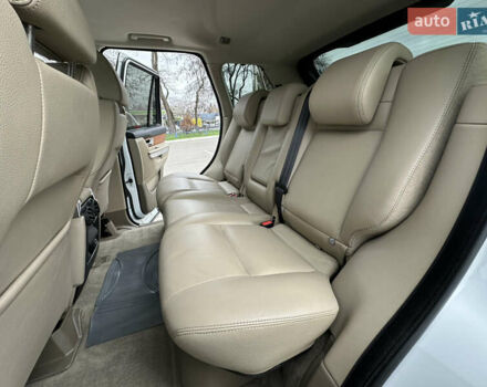 Білий Ленд Ровер Range Rover Sport, об'ємом двигуна 5 л та пробігом 120 тис. км за 15500 $, фото 37 на Automoto.ua