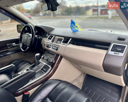 Білий Ленд Ровер Range Rover Sport, об'ємом двигуна 3 л та пробігом 208 тис. км за 15900 $, фото 15 на Automoto.ua