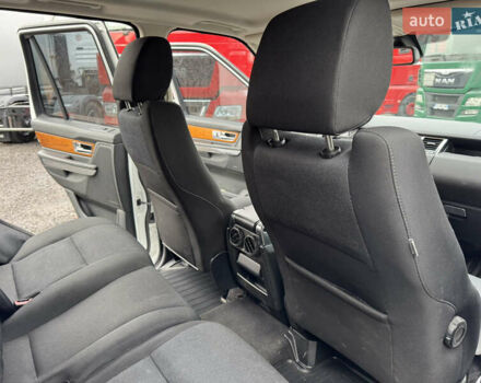 Белый Ленд Ровер Рендж Ровер Спорт, объемом двигателя 2.99 л и пробегом 320 тыс. км за 15000 $, фото 24 на Automoto.ua