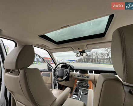 Білий Ленд Ровер Range Rover Sport, об'ємом двигуна 5 л та пробігом 120 тис. км за 15500 $, фото 47 на Automoto.ua