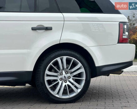 Білий Ленд Ровер Range Rover Sport, об'ємом двигуна 3.63 л та пробігом 202 тис. км за 15850 $, фото 10 на Automoto.ua