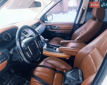 Білий Ленд Ровер Range Rover Sport, об'ємом двигуна 5 л та пробігом 179 тис. км за 14800 $, фото 34 на Automoto.ua