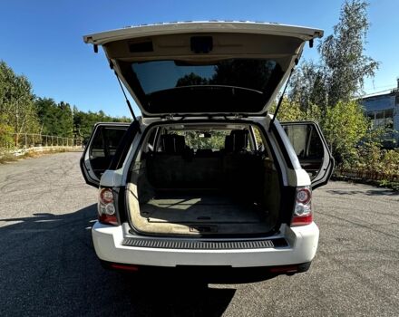 Ленд Ровер Рендж Ровер Спорт 2010 в Киеве на Automoto.ua Белый Ленд Ровер Рендж Ровер Спорт, объемом двигателя 3.6 л и пробегом 202 тыс. км за 15500 $, фото 14 на Automoto.ua