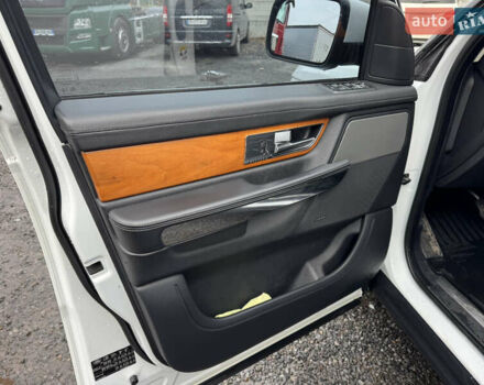 Белый Ленд Ровер Рендж Ровер Спорт, объемом двигателя 2.99 л и пробегом 320 тыс. км за 15000 $, фото 18 на Automoto.ua