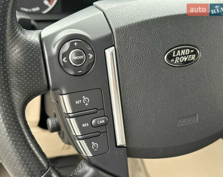 Білий Ленд Ровер Range Rover Sport, об'ємом двигуна 5 л та пробігом 120 тис. км за 13500 $, фото 68 на Automoto.ua