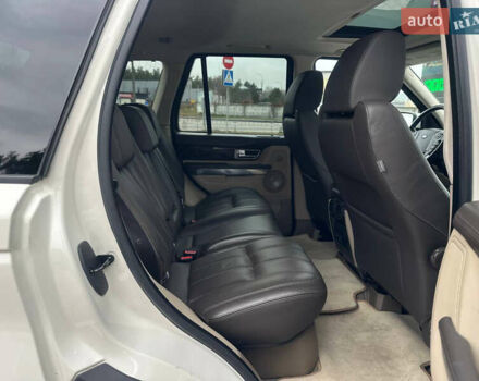 Білий Ленд Ровер Range Rover Sport, об'ємом двигуна 3.63 л та пробігом 202 тис. км за 15850 $, фото 39 на Automoto.ua