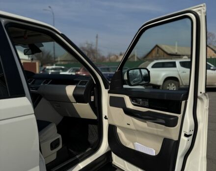 Білий Ленд Ровер Range Rover Sport, об'ємом двигуна 3 л та пробігом 312 тис. км за 13500 $, фото 22 на Automoto.ua