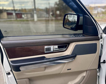 Білий Ленд Ровер Range Rover Sport, об'ємом двигуна 3 л та пробігом 208 тис. км за 15900 $, фото 11 на Automoto.ua