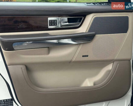 Білий Ленд Ровер Range Rover Sport, об'ємом двигуна 3.63 л та пробігом 202 тис. км за 15850 $, фото 32 на Automoto.ua