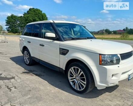 Белый Ленд Ровер Рендж Ровер Спорт, объемом двигателя 2.99 л и пробегом 176 тыс. км за 15800 $, фото 2 на Automoto.ua