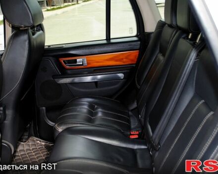 Білий Ленд Ровер Range Rover Sport, об'ємом двигуна 3 л та пробігом 295 тис. км за 15499 $, фото 12 на Automoto.ua