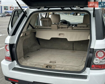 Білий Ленд Ровер Range Rover Sport, об'ємом двигуна 5 л та пробігом 120 тис. км за 13500 $, фото 33 на Automoto.ua