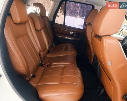 Білий Ленд Ровер Range Rover Sport, об'ємом двигуна 5 л та пробігом 179 тис. км за 14800 $, фото 31 на Automoto.ua