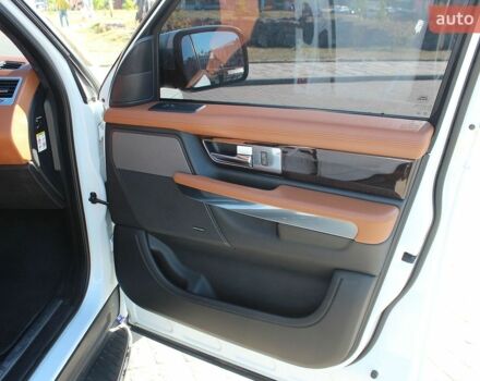 Білий Ленд Ровер Range Rover Sport, об'ємом двигуна 2.99 л та пробігом 177 тис. км за 12500 $, фото 16 на Automoto.ua
