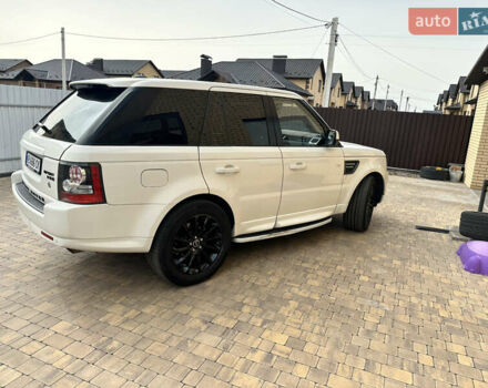 Білий Ленд Ровер Range Rover Sport, об'ємом двигуна 3 л та пробігом 261 тис. км за 17500 $, фото 3 на Automoto.ua