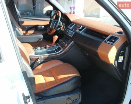 Білий Ленд Ровер Range Rover Sport, об'ємом двигуна 2.99 л та пробігом 177 тис. км за 12500 $, фото 15 на Automoto.ua