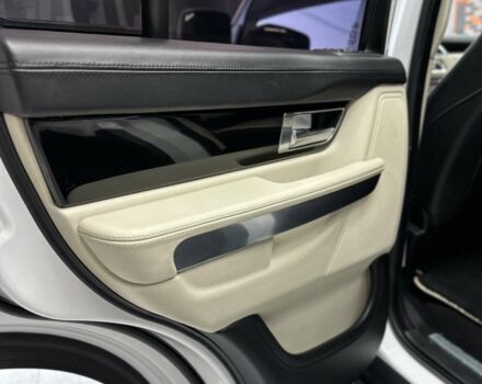 Білий Ленд Ровер Range Rover Sport, об'ємом двигуна 2.99 л та пробігом 208 тис. км за 20500 $, фото 8 на Automoto.ua