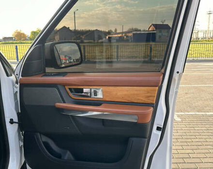 Белый Ленд Ровер Рендж Ровер Спорт, объемом двигателя 3 л и пробегом 284 тыс. км за 19500 $, фото 22 на Automoto.ua