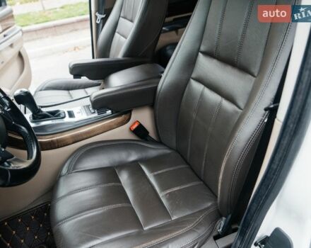 Білий Ленд Ровер Range Rover Sport, об'ємом двигуна 5 л та пробігом 148 тис. км за 15500 $, фото 23 на Automoto.ua