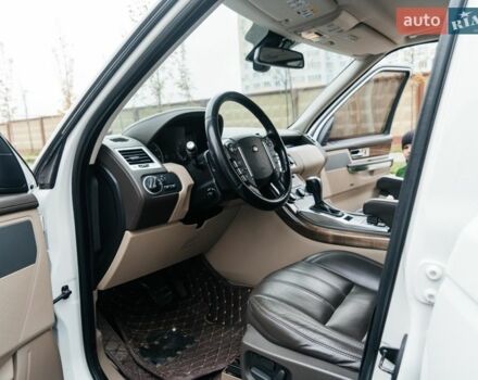 Білий Ленд Ровер Range Rover Sport, об'ємом двигуна 5 л та пробігом 148 тис. км за 15500 $, фото 35 на Automoto.ua