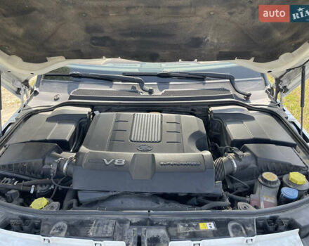 Белый Ленд Ровер Рендж Ровер Спорт, объемом двигателя 5 л и пробегом 170 тыс. км за 13500 $, фото 33 на Automoto.ua