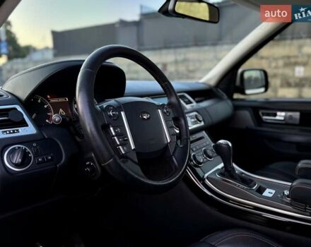 Білий Ленд Ровер Range Rover Sport, об'ємом двигуна 5 л та пробігом 200 тис. км за 13500 $, фото 18 на Automoto.ua