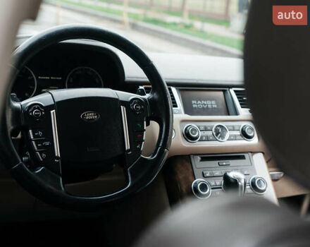 Білий Ленд Ровер Range Rover Sport, об'ємом двигуна 5 л та пробігом 147 тис. км за 15100 $, фото 19 на Automoto.ua