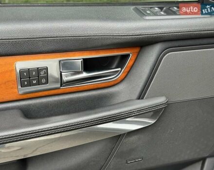 Белый Ленд Ровер Рендж Ровер Спорт, объемом двигателя 5 л и пробегом 212 тыс. км за 18900 $, фото 7 на Automoto.ua