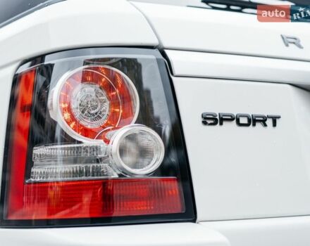 Білий Ленд Ровер Range Rover Sport, об'ємом двигуна 5 л та пробігом 148 тис. км за 15500 $, фото 19 на Automoto.ua