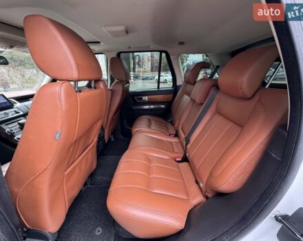 Білий Ленд Ровер Range Rover Sport, об'ємом двигуна 5 л та пробігом 212 тис. км за 12999 $, фото 12 на Automoto.ua