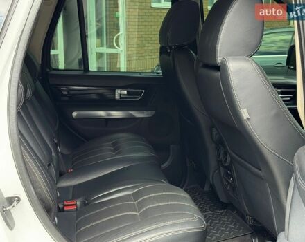 Білий Ленд Ровер Range Rover Sport, об'ємом двигуна 5 л та пробігом 149 тис. км за 14999 $, фото 12 на Automoto.ua