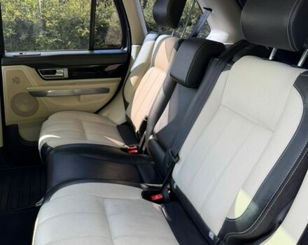 Білий Ленд Ровер Range Rover Sport, об'ємом двигуна 5 л та пробігом 175 тис. км за 15000 $, фото 12 на Automoto.ua