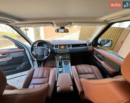 Білий Ленд Ровер Range Rover Sport, об'ємом двигуна 3 л та пробігом 262 тис. км за 18000 $, фото 30 на Automoto.ua