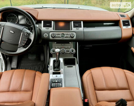 Білий Ленд Ровер Range Rover Sport, об'ємом двигуна 5 л та пробігом 149 тис. км за 11000 $, фото 8 на Automoto.ua