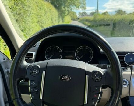 Білий Ленд Ровер Range Rover Sport, об'ємом двигуна 5 л та пробігом 175 тис. км за 15000 $, фото 15 на Automoto.ua