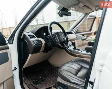 Білий Ленд Ровер Range Rover Sport, об'ємом двигуна 5 л та пробігом 148 тис. км за 15500 $, фото 35 на Automoto.ua