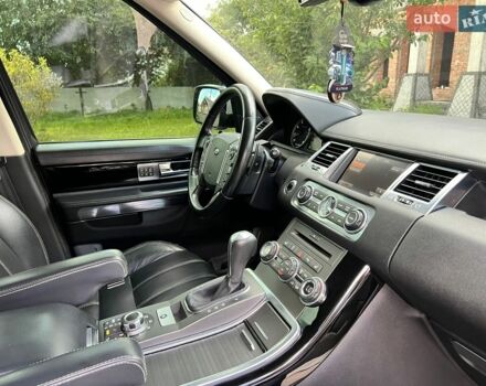 Білий Ленд Ровер Range Rover Sport, об'ємом двигуна 5 л та пробігом 150 тис. км за 14000 $, фото 30 на Automoto.ua