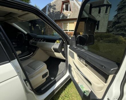 Белый Ленд Ровер Рендж Ровер Спорт, объемом двигателя 5 л и пробегом 195 тыс. км за 25500 $, фото 11 на Automoto.ua