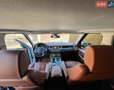 Білий Ленд Ровер Range Rover Sport, об'ємом двигуна 3 л та пробігом 262 тис. км за 18000 $, фото 18 на Automoto.ua