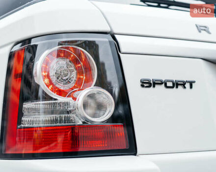 Білий Ленд Ровер Range Rover Sport, об'ємом двигуна 5 л та пробігом 147 тис. км за 15100 $, фото 6 на Automoto.ua