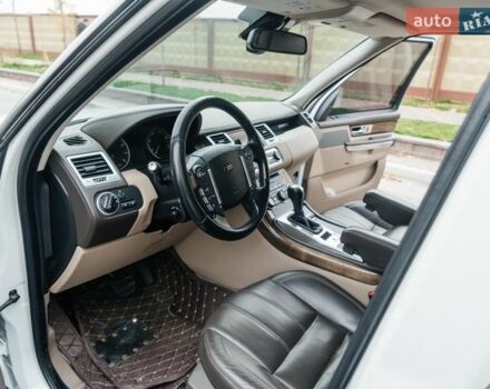 Білий Ленд Ровер Range Rover Sport, об'ємом двигуна 5 л та пробігом 148 тис. км за 15500 $, фото 27 на Automoto.ua