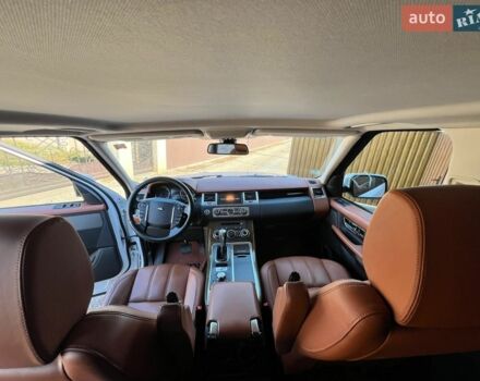 Білий Ленд Ровер Range Rover Sport, об'ємом двигуна 3 л та пробігом 262 тис. км за 18000 $, фото 20 на Automoto.ua